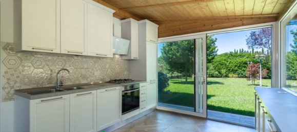 Квартира с 2 спальнями в Фраскати, Италия № 315100 3