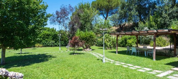 Квартира с 2 спальнями в Фраскати, Италия № 315100 19