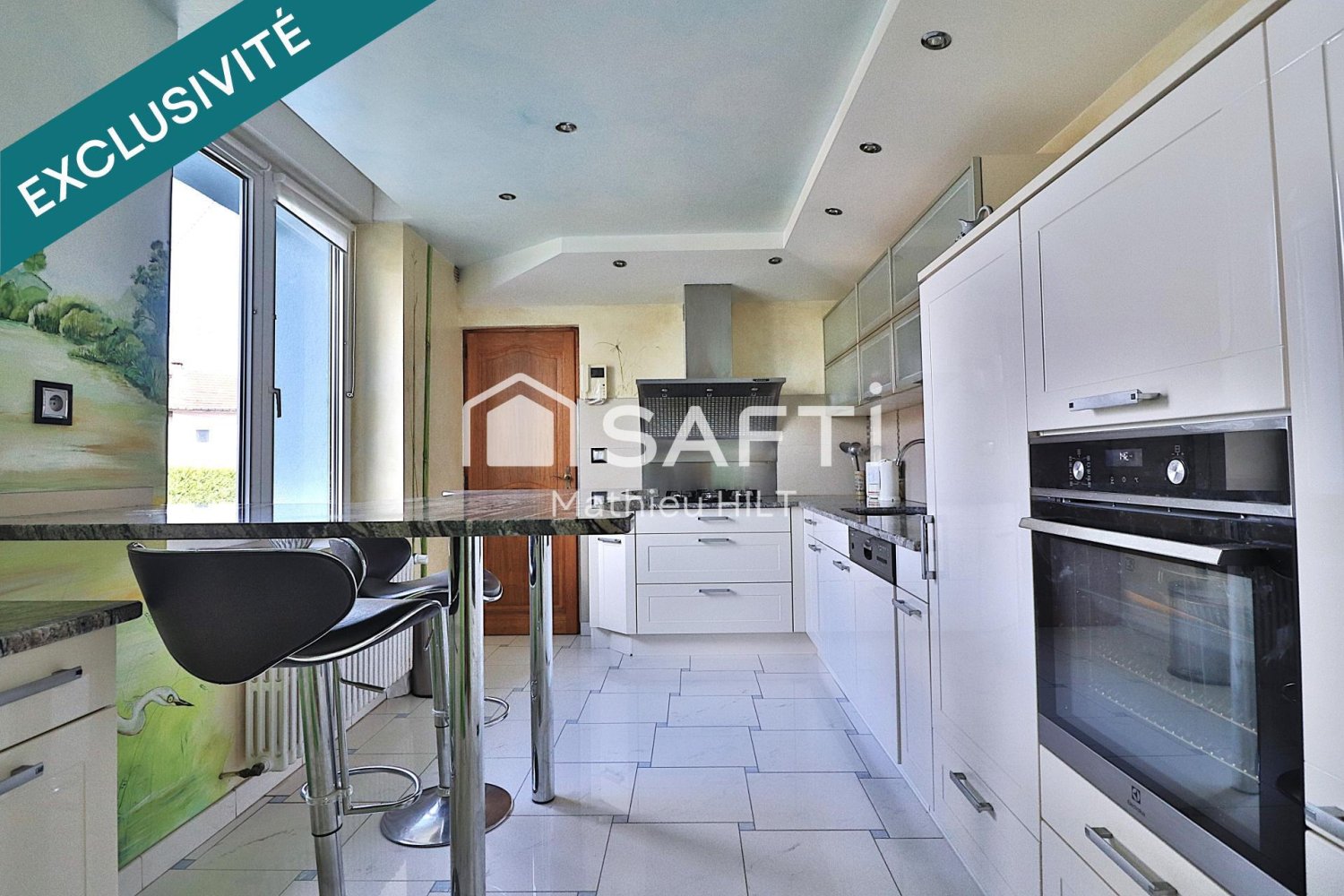 Casa T5 em Trieux, France N.º 75049