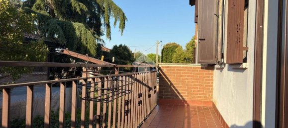 3 Schlafzimmer Haus in Ferrara, Italy, Nr. 259958 12