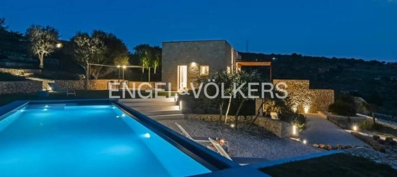 3 bedrooms Villa in Avola, Italy No. 92418 14