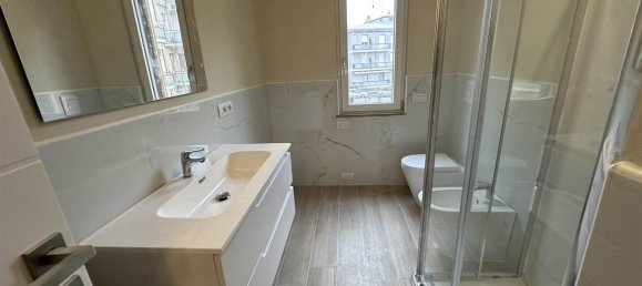 3 rooms Apartment in Piacenza, Italy No. 32105 5