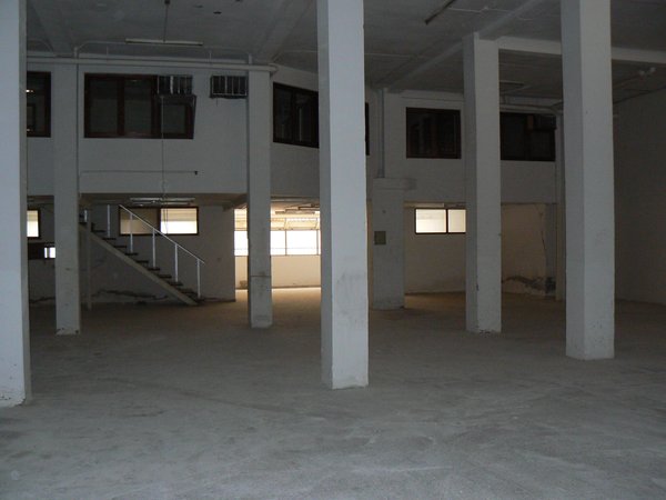 1041m² Commercial property in Alicante, Spain No. 22275
