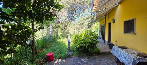 Casa de 4 habitaciónes en Follo, Italy No. 299866 5