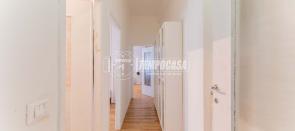 3 rooms Apartment in Milan, Italy No. 274442 10