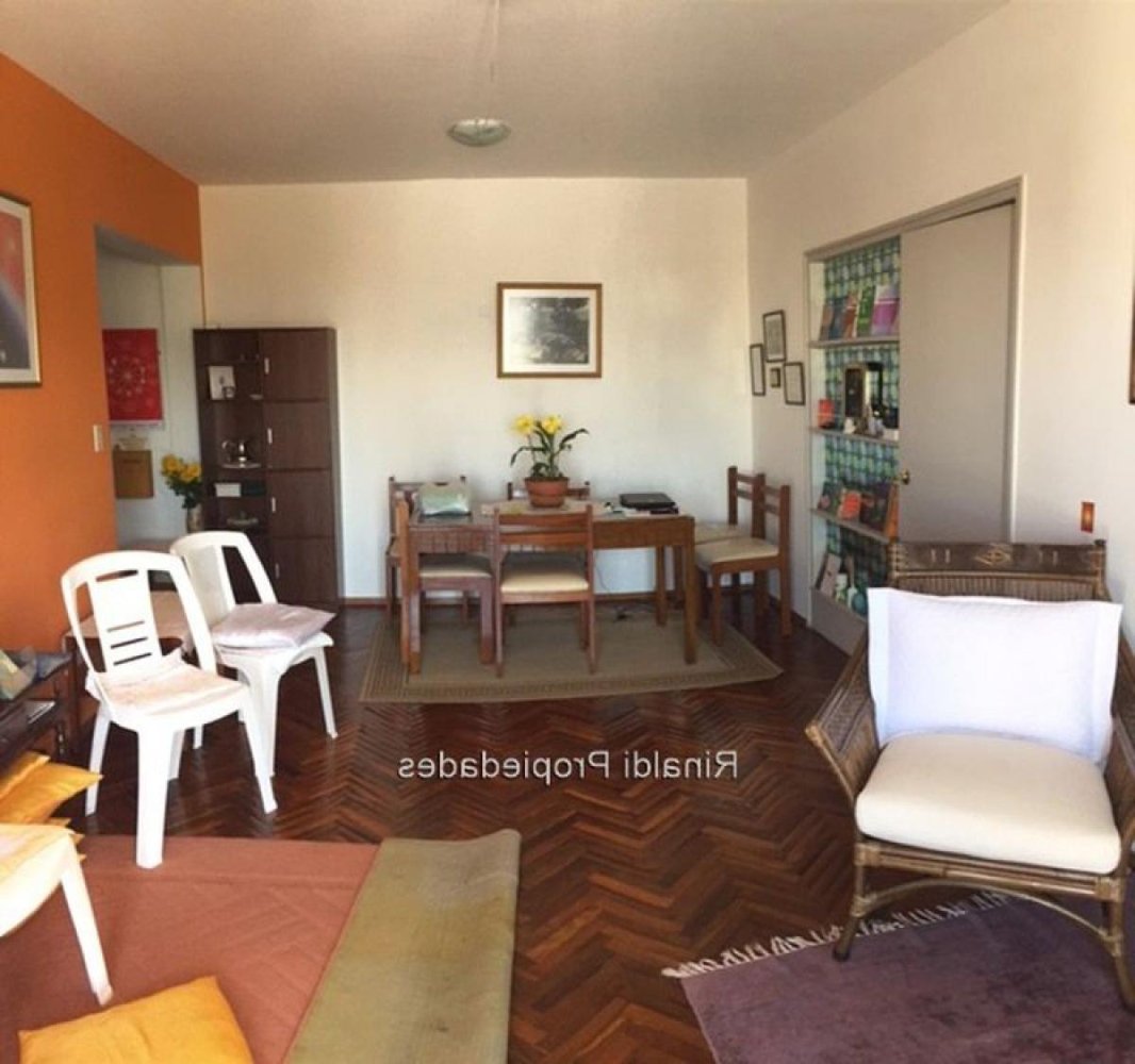 3 bedrooms Apartment in Montevideo, Uruguay No. 8186