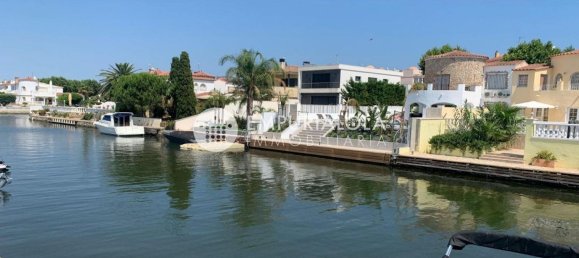 Casa T2 em Empuriabrava, Spain N.º 146236 47