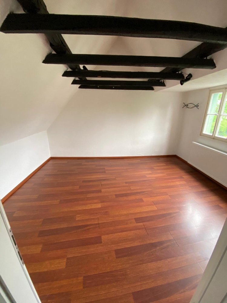 4-salle Bâtiment à Rhein-Sieg, Germany No. 207935