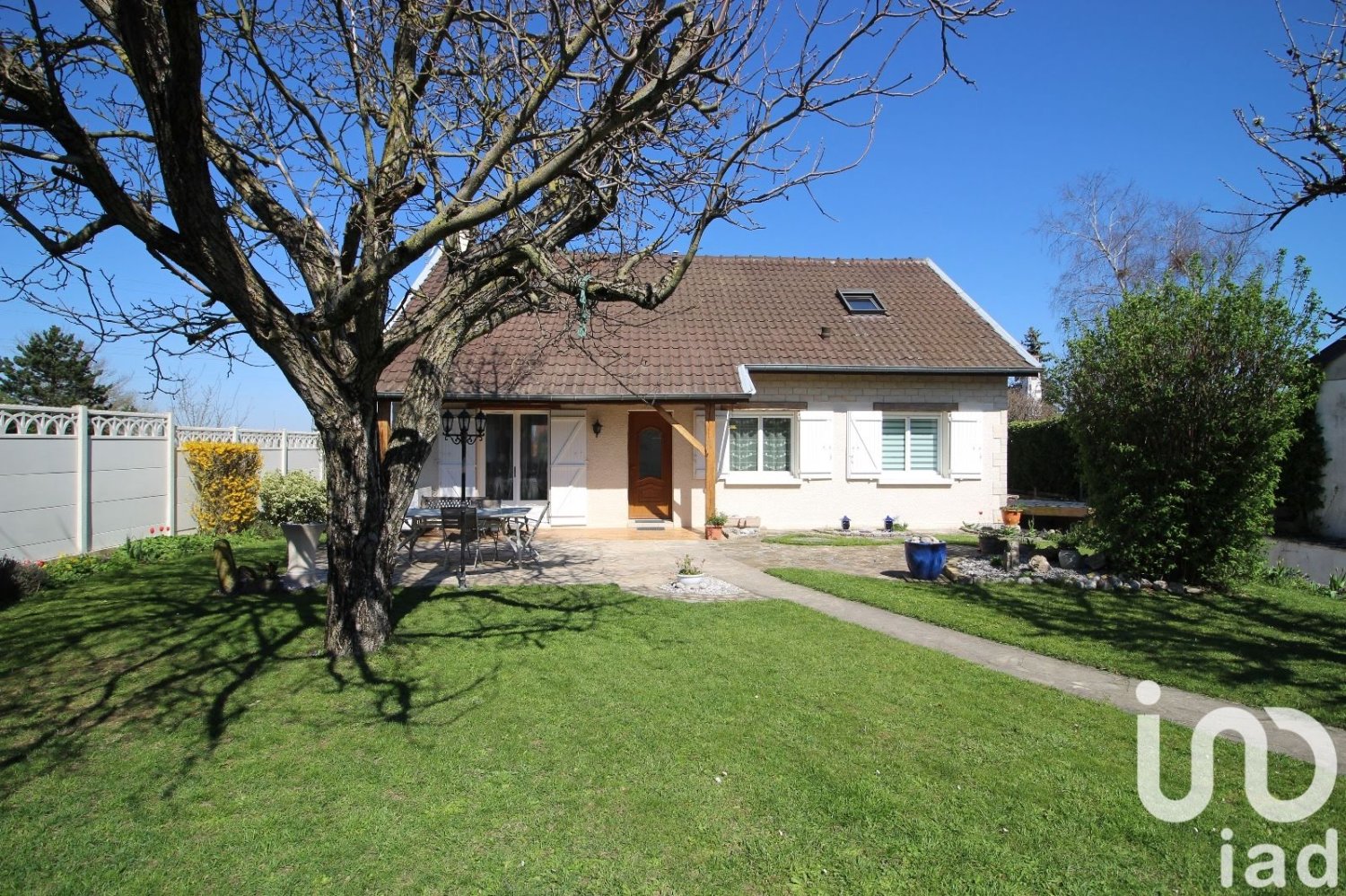 5 Schlafzimmer Haus in Trois-Puits, France, Nr. 62180