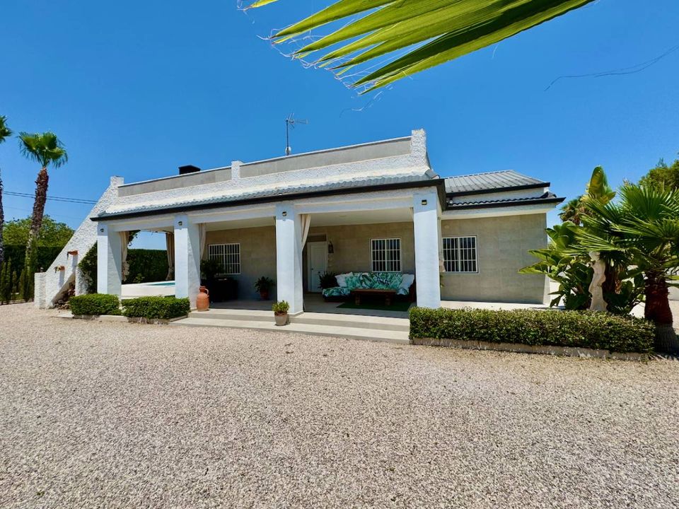 3 bedrooms House in Torrellano, Spain No. 185203