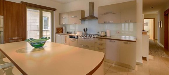 3 غرف نوم شقة في Sliema, Malta رقم 8631 7