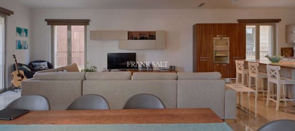 3 غرف نوم شقة في Sliema, Malta رقم 8631 8