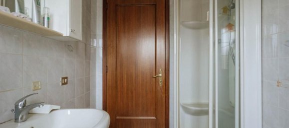 Дом с 4 комнатами в Картура, Италия № 218464 21