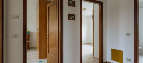 Дом с 4 комнатами в Картура, Италия № 218464 23