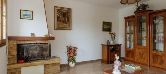 Дом с 4 комнатами в Картура, Италия № 218464 12