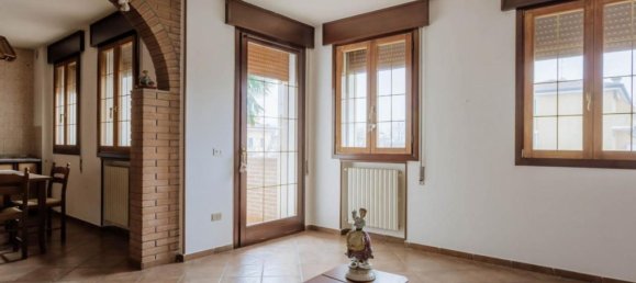 Дом с 4 комнатами в Картура, Италия № 218464 9