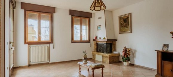 Дом с 4 комнатами в Картура, Италия № 218464 8