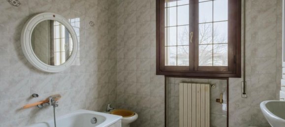 Дом с 4 комнатами в Картура, Италия № 218464 30