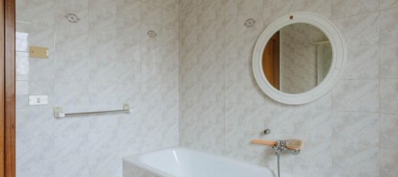 Дом с 4 комнатами в Картура, Италия № 218464 31