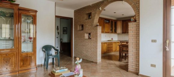 Дом с 4 комнатами в Картура, Италия № 218464 11