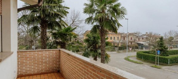 Дом с 4 комнатами в Картура, Италия № 218464 14