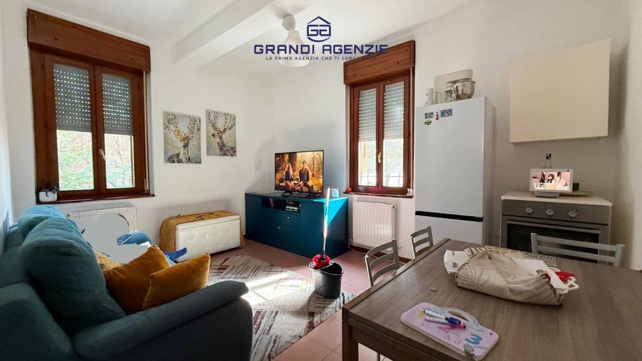 3 rooms Apartment in Parma, Italy No. 33485