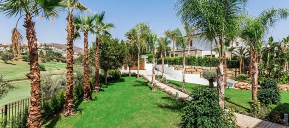 5 bedrooms Villa in Marbella, Spain No. 114059 33