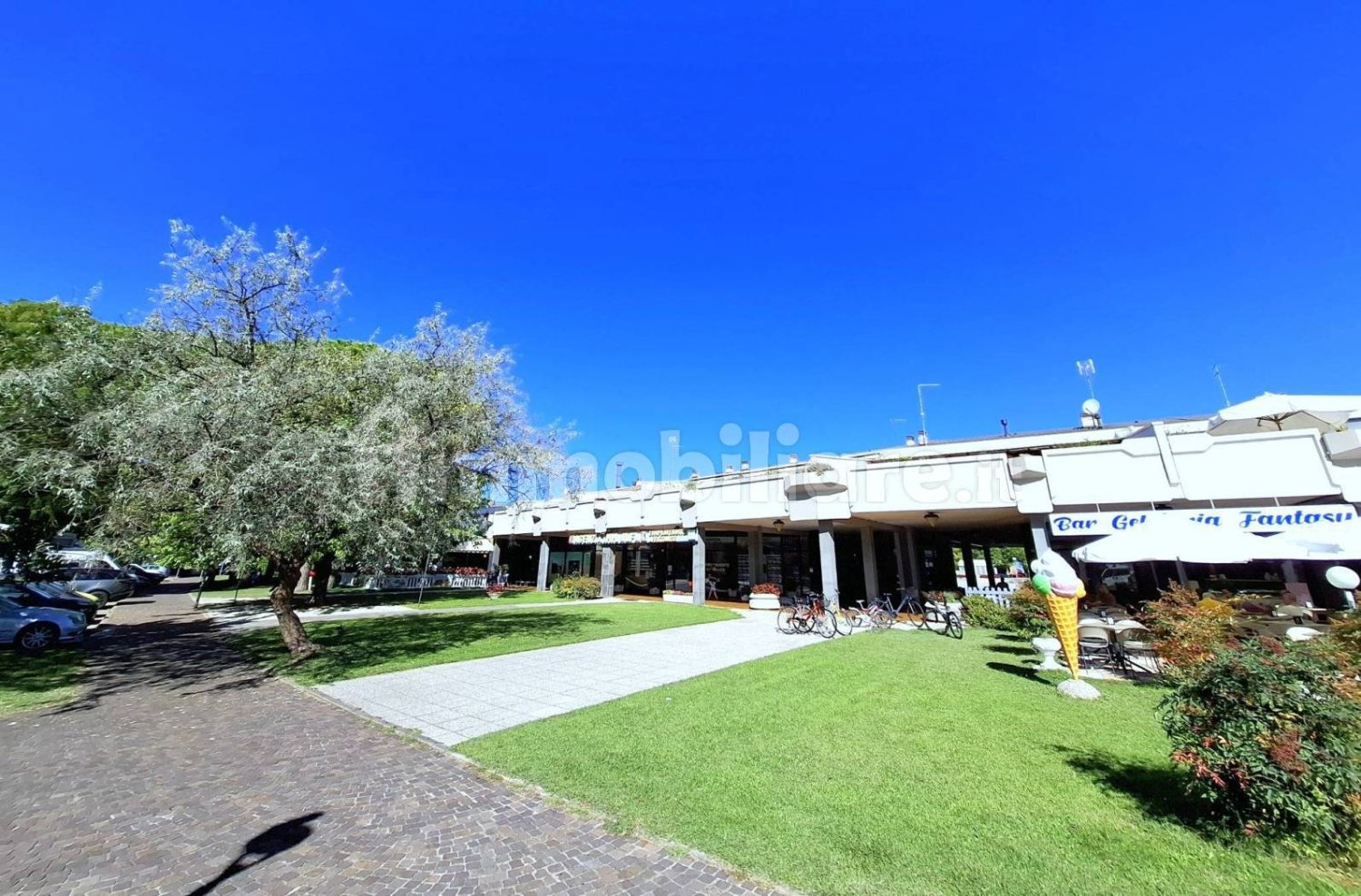 Apartamento de 2 dormitorios en San Michele al Tagliamento, Italy No. 358571