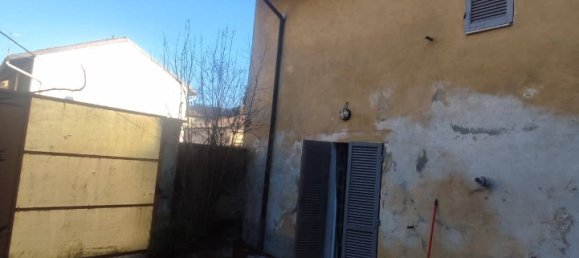 Casa de 4 habitaciónes en Frassineto Po, Italy No. 7313 8