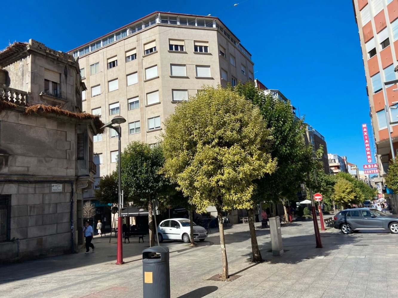 3 bedrooms Apartment in Vigo, Spain No. 190987