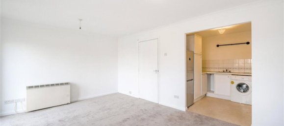 1 bedroom Apartment in Twickenham, United Kingdom No. 12240 14
