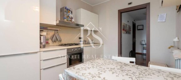 4 rooms Apartment in Pioltello, Italy No. 23130 25