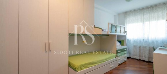 4 rooms Apartment in Pioltello, Italy No. 23130 15