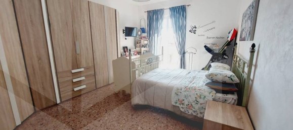 3 rooms Apartment in Pozzuoli, Italy No. 18692 11