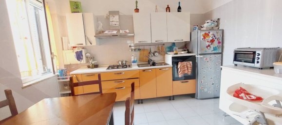 3 rooms Apartment in Pozzuoli, Italy No. 18692 5