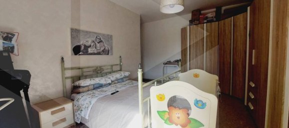 3 rooms Apartment in Pozzuoli, Italy No. 18692 8
