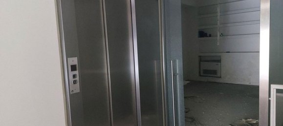 Gewerbliche Immobilie in Rome, Italy 154m², Nr. 376313 12