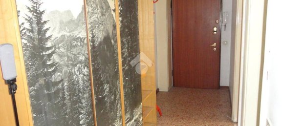 2 bedrooms Apartment in Novate Milanese, Italy No. 60749 5