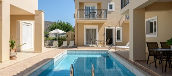 2 Schlafzimmer Property in Chania, Greece, Nr. 3321 2