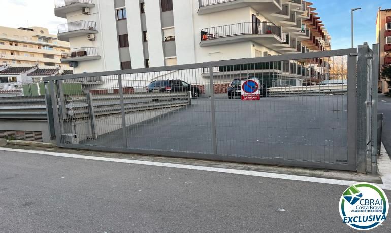 Parkplatz in Empuriabrava, Spain 21m², Nr. 228881