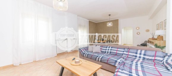 2 Schlafzimmer Wohnung in Rome, Italy, Nr. 338503 5