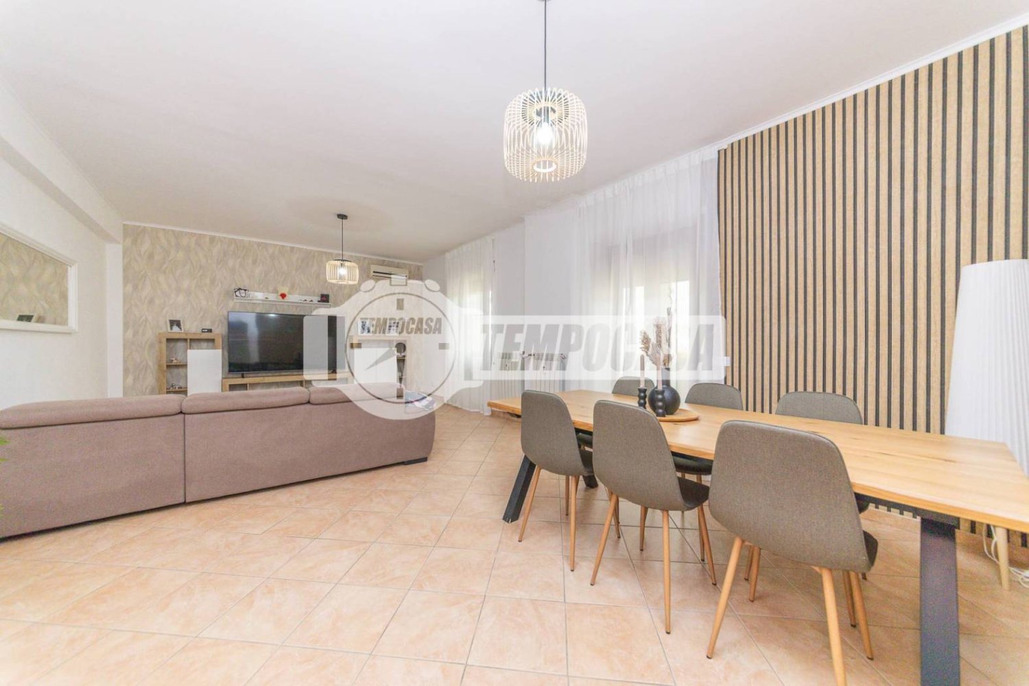 2 Schlafzimmer Wohnung in Rome, Italy, Nr. 338503