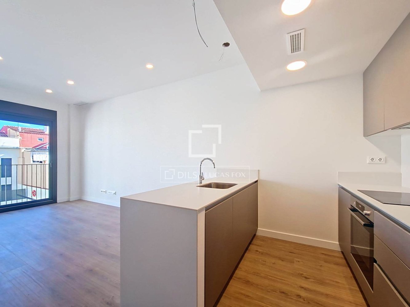 Квартира с 2 спальнями в Виланова-и-ла-Желтру, Испания № 352714