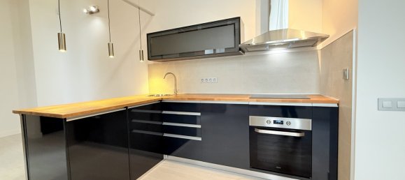 1 bedroom Apartment in Ciutat Vella, Spain No. 191538 8