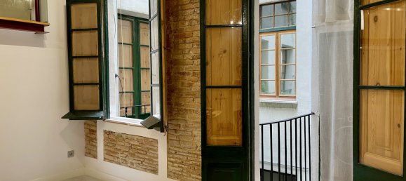 1 bedroom Apartment in Ciutat Vella, Spain No. 191538 2