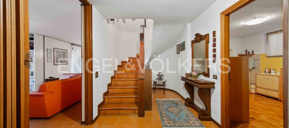 3 bedrooms Villa in Azzate, Italy No. 103446 11