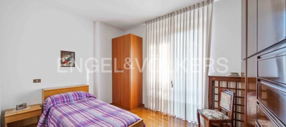 3 bedrooms Villa in Azzate, Italy No. 103446 10