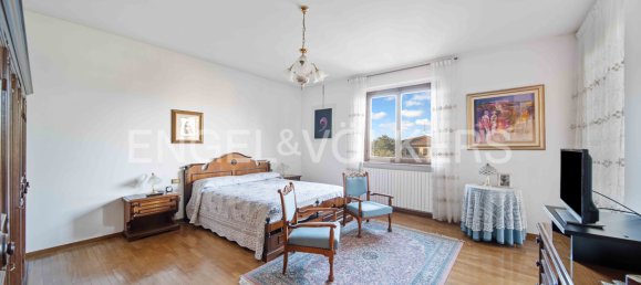 3 bedrooms Villa in Azzate, Italy No. 103446 9