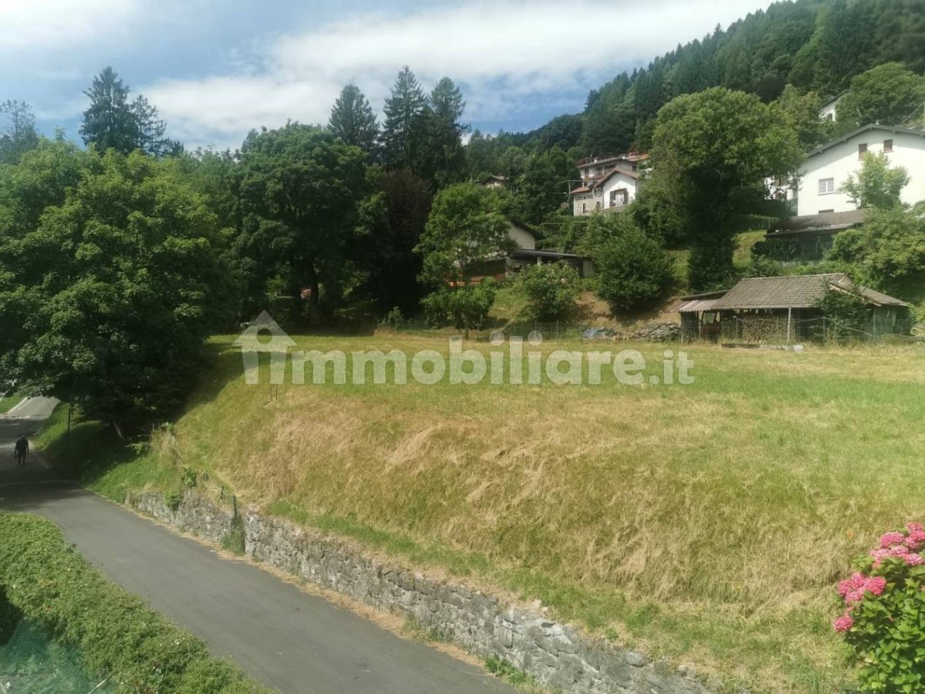 Terreno en Alta Valle Intelvi, Italy 1800 m² No. 378715