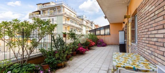 1 bedroom Apartment in Rome, Italy No. 277995 3